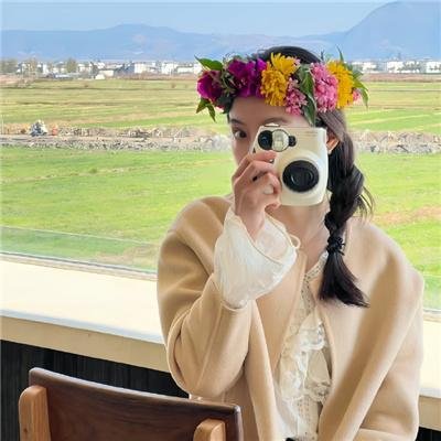 某影后之女恋爱脑怒怼网友，人设崩塌，整整一周引热议